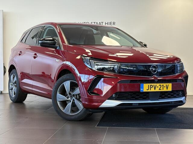 Opel Grandland Elegance 1.2 Turbo 130pk | ALL SEASON BANDEN | AGR-STOEL | LED PIXEL VERLICHTING | 360° CAMERA | DODEHOEKBEWAKING | NAVI | ISOFIX |