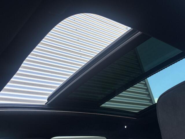 Opel Grandland Electric Ultimate 73kWh 325pk AWD | Hi-Fi FOCAL® | NAPPA LEDER | SCHUIF/KANTELDAK | LED PIXEL VERLICHTING | HEAD UP DISPLAY | ISOFIX |