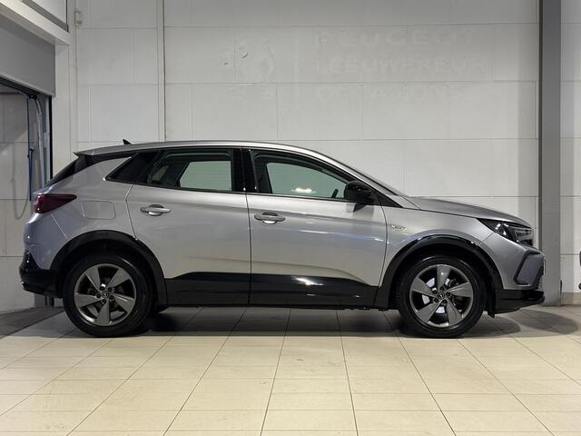 Opel Grandland GS 1.2 Turbo 130pk | LED PIXEL VERLICHTING | KEYLESS | ALL SEASON BANDEN | AGR-STOELEN | 360° CAMERA | STOEL + STUURVERW. | DODEHOEKBEW. | NAVI | ISOFIX |