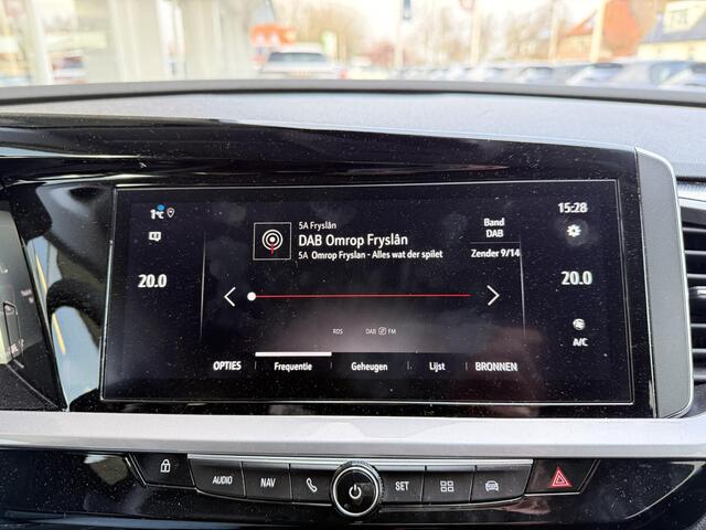 Opel Grandland 1.2 Turbo 130pk Automaat Ultimate | Climate & Cruise Control | Elektrische achterklep | Navigatie | Achteruitrijcamera | Winterpakket | Alcantara bekleding | 19" Lichtmetalen velgen