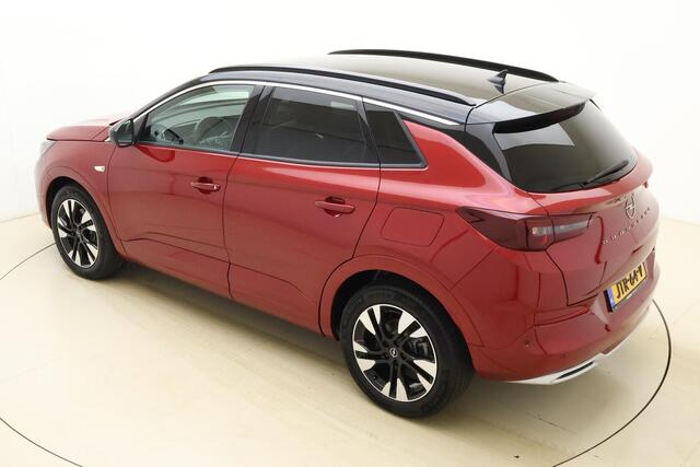 Opel Grandland 1.6 Turbo 225pk Plug-In Hybrid Ultimate | Automaat | Apple carplay | Electronic climate control | Navigatiesysteem | Parkeersensoren voor en achter