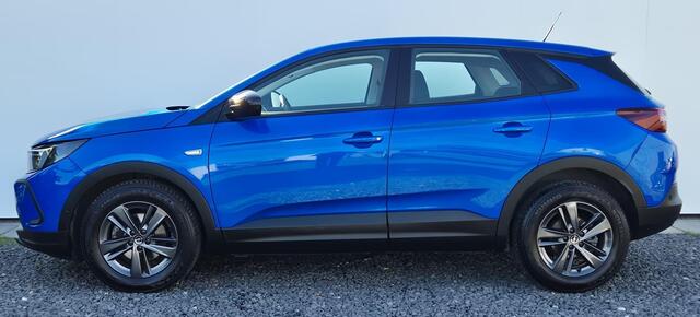 Opel Grandland 1.2 Turbo Edition Camera achter - Stoel verwarming - Dodehoek Detectie - Voorruitverwarming - Stuurwiel verwarming - Zicht en Licht Pakket - Winter Pakket