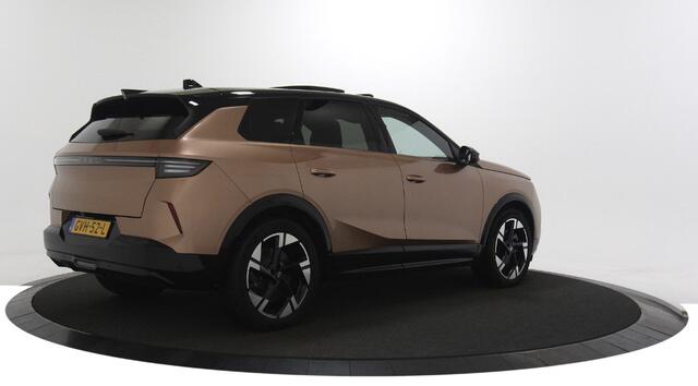 Opel Grandland Electric GS 73 kWh Panoramadak / Camera / Navigatie