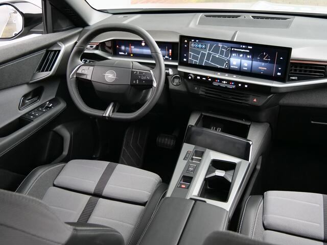 Opel Grandland 1.2 Turbo Hybrid GS 145 Pk Automaat Navi / DAB / Apple Carplay / Camera / Winterpakket