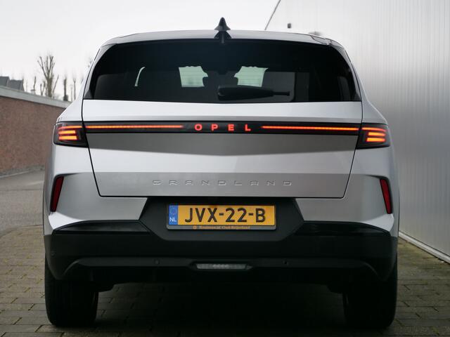 Opel Grandland 1.2 Turbo Hybrid GS 145 Pk Automaat Navi / DAB / Apple Carplay / Camera / Winterpakket