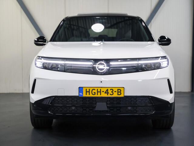 Opel Grandland Electric GS 73 kWh 210PK | 1ste eigenaar | Head-up display | AppleCarPlay/AndroidAuto | Schuifkanteldak | Navigatie | Adaptieve Cruise Control | Keyless | AGR Stoelen | Stoel/Stuur/Voorruitverwarming | FULL LED | 360'Camera | Isofix | Privacy Glass |