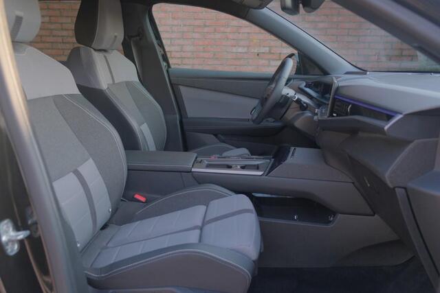 Opel Grandland 1.2 Turbo Hybrid 145pk Aut. GS | Navi | App Connect | Adaptive Cruise | Keyless | 360° Camera | Head-up Display | Matrix LED | Winter Pakket