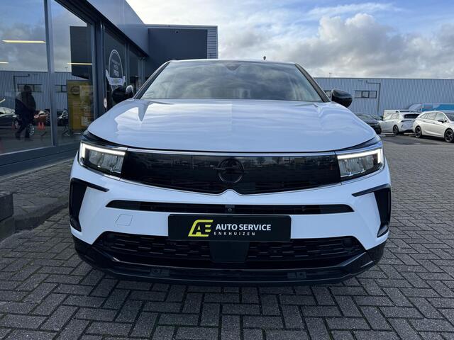 Opel Grandland 1.6 Turbo Plug-In Hybrid GS Line Incl. beurt en garantie! | Als nieuw ! | Trekhaak afneembaar | Camera | Carplay | Full LED | 225pk