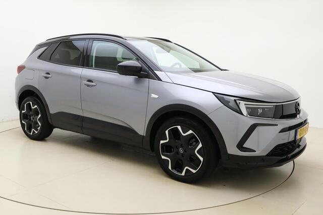 Opel Grandland 1.2 Turbo 145pk Automaat Hybrid GS | Alcantara | Navigatie | Elektrische achterklep | Matrix LED verlichting | Stoel- en stuurverwarming | Zwart dak