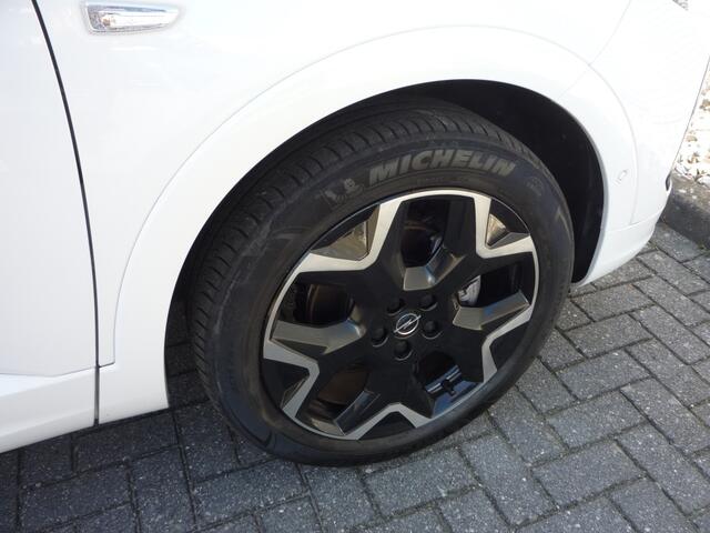 Opel Grandland 1.2 Turbo (130Pk) Ultimate Navi Camera Winterpakket Géén Aflever