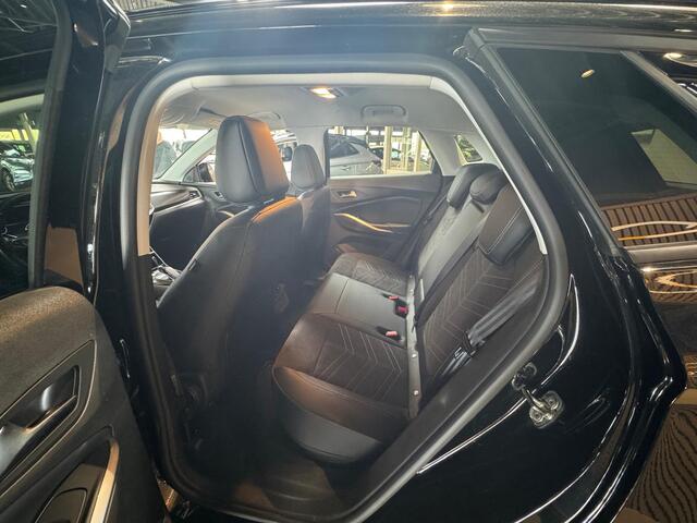 Opel Grandland 1.6 Turbo Plug-In Hybrid Ultimate Black Edtion Navigatie Cruise Control LMV El Achterklep