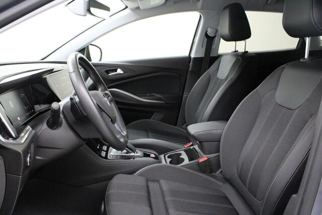 Opel Grandland 1.6 Turbo Plug-In Hybrid | Stuurwiel Verwarmd / AGR Stoelen / Keyless Entry & Start / Elektr. Bagageruimte / Apple Carplay & Android Auto