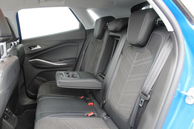 Opel Grandland 1.2 Turbo GS All season banden l Stuur + Stoel verwarming l Voorruit verwarming l Applelandroid carplay l Airco l Navi