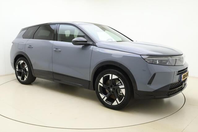 Opel Grandland 1.6 Turbo Plug-in-Hybrid GS | Panoramisch Schuifdak | 20" Lichtmetalen velgen | Electrische achterklep | Lederen bekleding | Stoel & Stuurverwarming