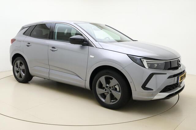 Opel Grandland 1.6 Turbo 225pk Automaat Plug-In Hybrid GS | Navigatie | Lederen bekleding | Stoelverwarming & ventilatie | Adapt. Cruise control | Camera | Keyless | Lichtmetalen velgen