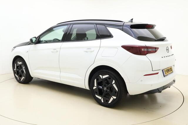 Opel Grandland 1.6 Turbo Plug-In Hybrid 300pk 4x4 GSe | Adaptive Cruise Control | 360° Camera | Stoelverwarming | Elektrische achterklep | Night Vision | Camera | 19'' LM Velgen
