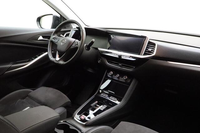 Opel Grandland 1.6 Turbo Plug-In Hybrid 300pk 4x4 GSe | Navigatie | Camera | Comfort stoelen | Elektrische achterklep | Stoel- en stuurverwarming | Adaptive Cruise control |