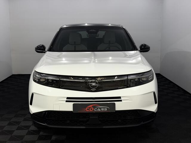 Opel Grandland 1.2 Turbo Hybrid GS-e 360 Camera, Navi, Half leder, Keyless start, Virtual desk, Rijstrook correctie, Cruise control, Winterpakket