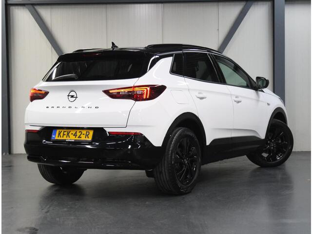 Opel Grandland 1.2 130PK Turbo GS Line | 1ste eigenaar | AppleCarPlay/AndroidAuto | Stoel/Stuur/Voorruitverwarming | FULL LED | AGR Stoelen | Camera | Two-tone | Privacy Glass | Navigatie | Adaptief Cruise Control | Isofix |