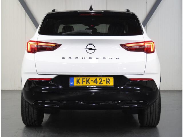 Opel Grandland 1.2 130PK Turbo GS Line | 1ste eigenaar | AppleCarPlay/AndroidAuto | Stoel/Stuur/Voorruitverwarming | FULL LED | AGR Stoelen | Camera | Two-tone | Privacy Glass | Navigatie | Adaptief Cruise Control | Isofix |