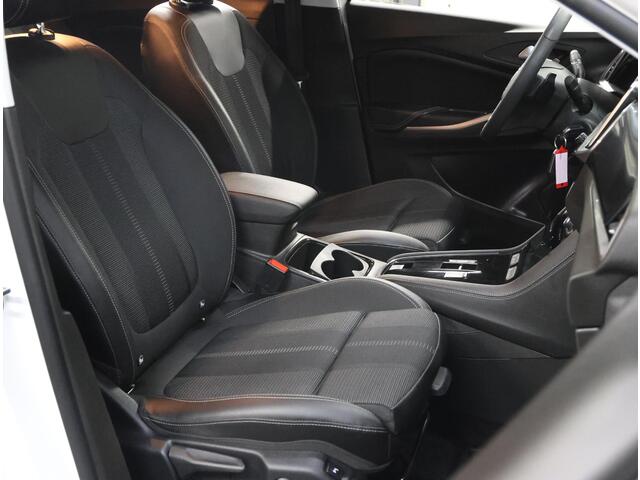 Opel Grandland 1.2 130PK Turbo GS Line | 1ste eigenaar | AppleCarPlay/AndroidAuto | Stoel/Stuur/Voorruitverwarming | FULL LED | AGR Stoelen | Camera | Two-tone | Privacy Glass | Navigatie | Adaptief Cruise Control | Isofix |