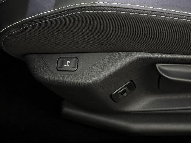 Opel Grandland 1.2 Turbo Hybrid GS-e 360 Camera, Navi, Half leder, Keyless start, Virtual desk, Rijstrook correctie, Cruise control, Winterpakket