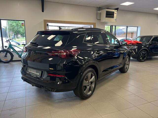 Opel Grandland 1.6 Turbo Plug-In Hybrid 4x4 GSe / 300PK / Alcantara /