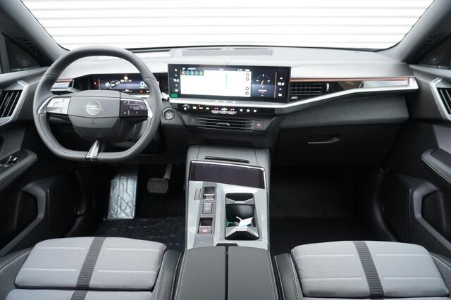 Opel Grandland 1.6 Turbo Plug-in Hybrid GS / Trekhaak / 360° Camera / AGR-stoelen / Stoel- en stuurverwarming
