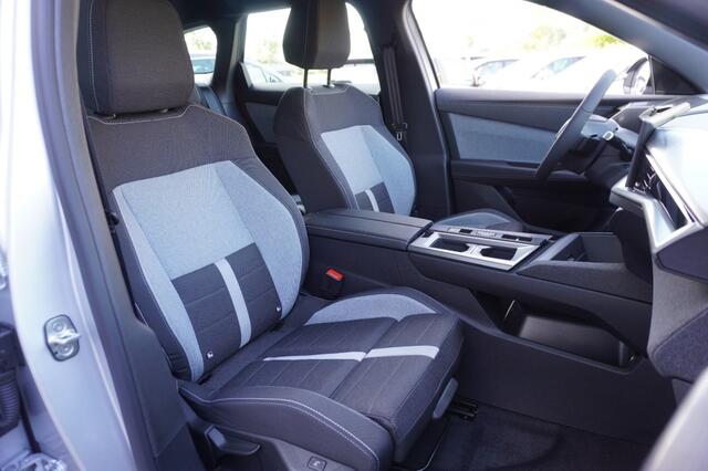 Opel Grandland 1.6 Turbo Plug-in Hybrid Business Edition / Trekhaak / AGR-stoelen / Camera / All Season Banden