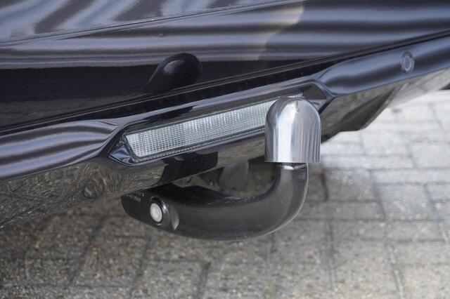 Opel Grandland 1.6 Turbo Plug-in Hybrid Business Edition / Trekhaak / AGR-stoelen / Camera / All Season Banden