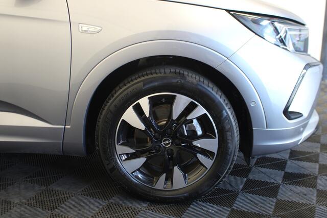 Opel Grandland 1.6 Turbo Plug-In Hybrid Elegance Demo / nieuw