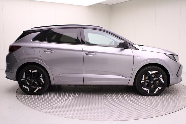Opel Grandland 1.6 Turbo Plug-In Hybrid 4x4 GSe | automaat | climate | pdc v/a+camera | elektr. achterklep | dode hoek | matrix | cruise control adaptief | carplay | stoel+stuurverwarming | spiegels elektr. inklapbaar