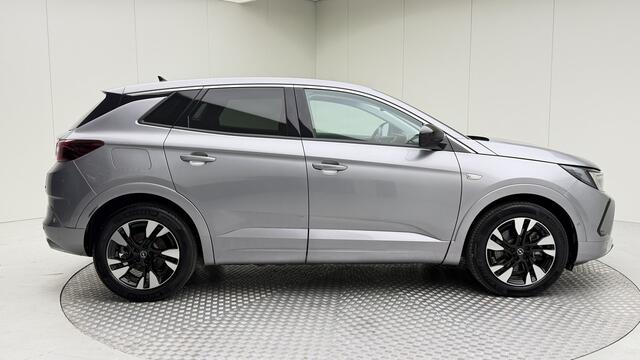 Opel Grandland 1.6 Turbo Plug-In Hybrid 4x4 GSe | climate | pdc v/a + camera | matrix | carplay | cruise adaptief | elektr. achterklep | dode hoek | stuurverwarming