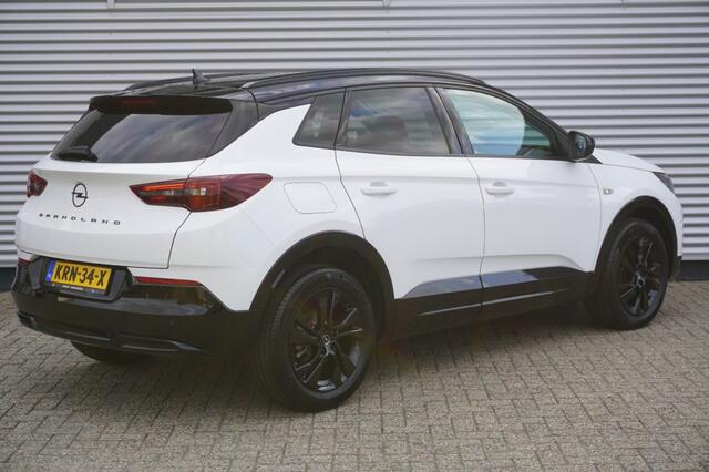 Opel Grandland 1.2 Turbo GS / Automaat / Camera / AGR-stoelen / Winterpakket / Adaptive Cruise