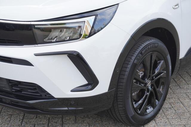 Opel Grandland 1.2 Turbo GS / Automaat / Camera / AGR-stoelen / Winterpakket / Adaptive Cruise