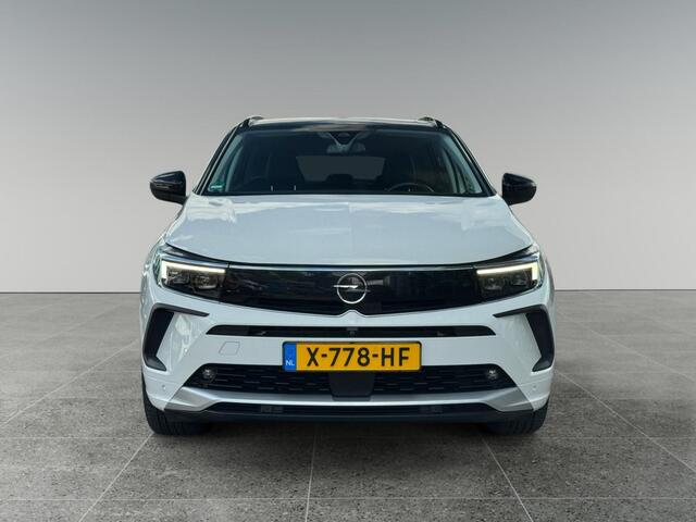 Opel Grandland Ultimate 1.2 Turbo 130pk EAT8 | ALCANTARA/LEDER | TREKHAAK | MATRIX LED | TWO-TONE! | 360° CAMERA | NAVI | AGR-STOELEN | ISOFIX |