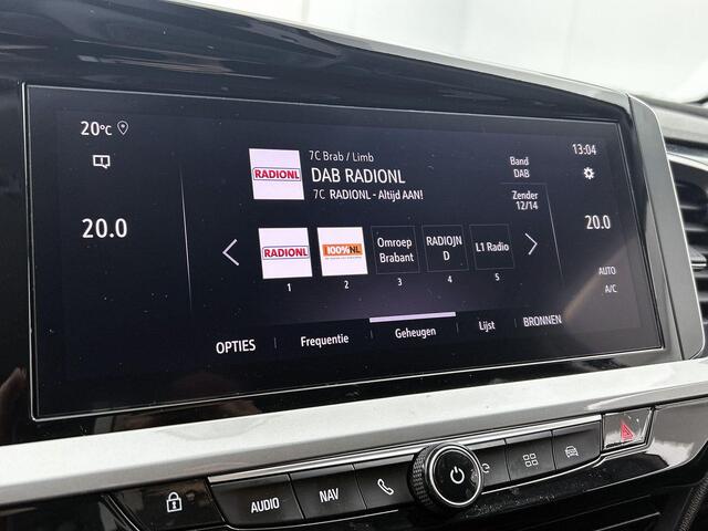 Opel Grandland 1.6 Turbo Plug-In Hybrid Level 4 | 224pk | Navigatie | Camera | Stuurverwarming | Zwarte Velgen | 35.000km! |
