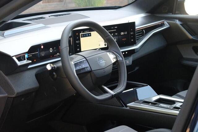 Opel Grandland 1.2 Turbo Hybrid 145pk eDCT6 GS | Navi | App Connect | Adaptive Cruise | Climate Control | Panoramadak | 360° Camera | Focal Audio | Keyless