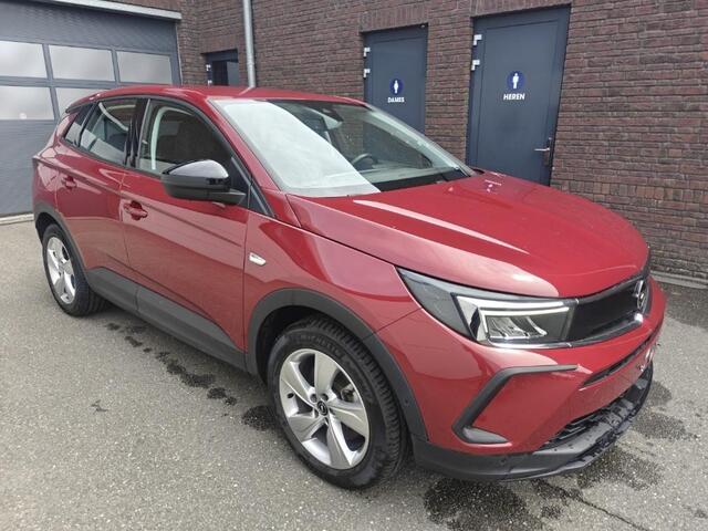 Opel Grandland 1.6 Turbo Plug-In Hybrid Business Edition