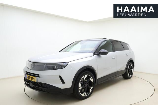 Opel Grandland 1.6 Turbo Plug-in-Hybrid Ultimate | Lederen bekleding | Panoramisch schuif/kantel dak | Stoelverwarming en ventilatie | Achterbankverwarming | Elektrische achterklep | Keyless