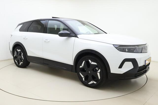 Opel Grandland Electric Ultimate AWD 73 kWh | DEMO | Massagestoel| Panorama dak | Navigatie | Leder | AGR | Matrix-LED | Camera | Winter Pakket | 20" Lichtmetalenvelgen | Keyless
