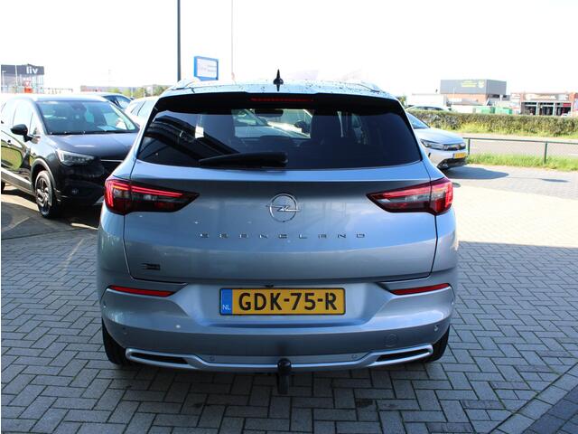 Opel Grandland 1.6 Turbo Plug-In Hybrid 4x4 Business Elegance NAVI / CAMERA / TREKHAAK