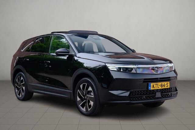 Opel Grandland 1.2 Turbo Hybrid 145pk eDCT6 GS - Panoramadak - Adaptive Cruise - Head-up display - Stoelverwarming - Elektrische achterklep - 360° Camera - Focal Audio