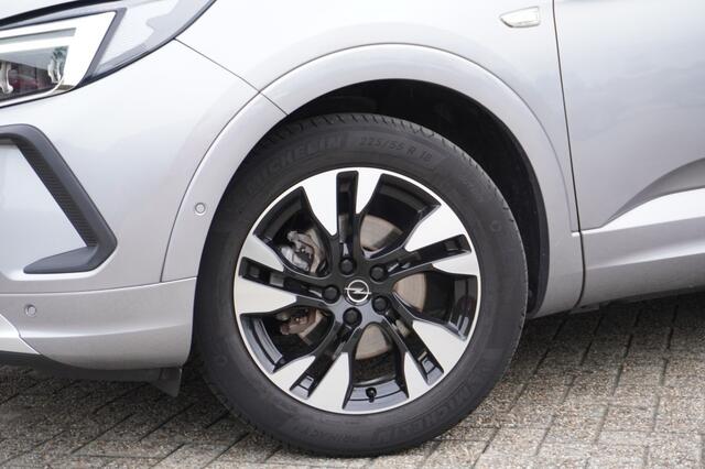 Opel Grandland 1.2 Turbo Business Elegance / Camera / Adaptieve LED koplampen / Navigatie