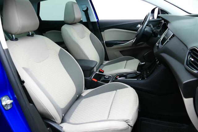 Opel Grandland X 1.2 Turbo Innovation Panodak, Navi, Led Koplampen, Stoel&StuurVerw, 18"LMV