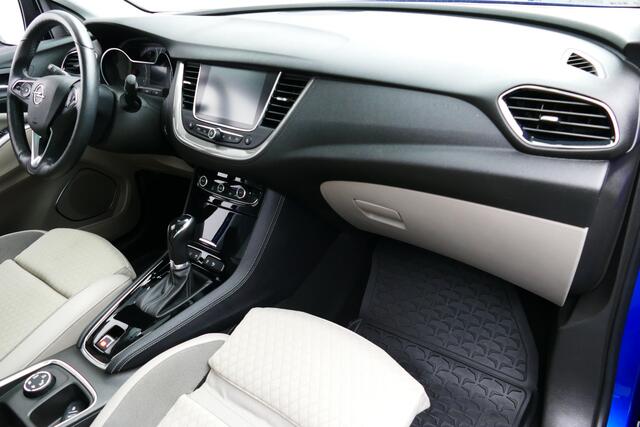 Opel Grandland X 1.2 Turbo Innovation Panodak, Navi, Led Koplampen, Stoel&StuurVerw, 18"LMV