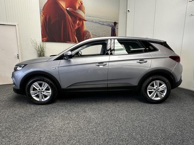 Opel Grandland X 1.2 Turbo Edition NAVIGATIE CRUISE CONTROL APPLE CARPLAY/ANDROID RIJSTROOKSENSOREN ACHTERUITRIJCAMERA ZEER MOOI !! NIEUW BINNEN