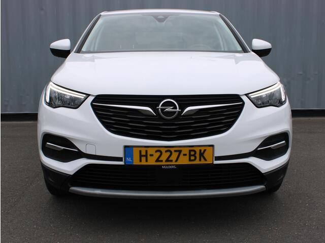 Opel Grandland X 1.2 Turbo Business Executive