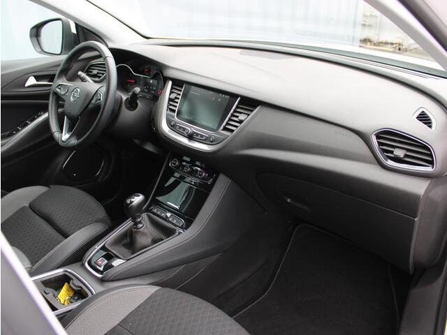 Opel Grandland X 1.2 Turbo Business Executive