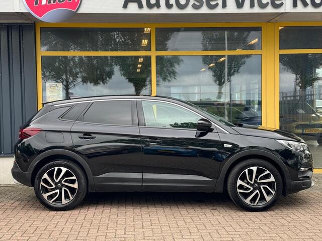 Opel Grandland X 1.2 Turbo Bus. Ex.